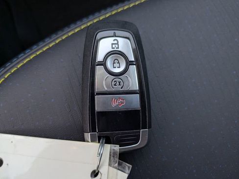 Certified 2025 Ford Maverick Lobo image 26