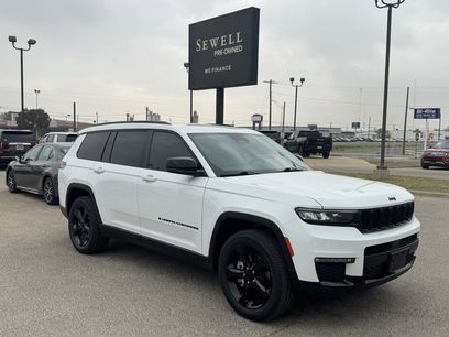 Used 2022 Jeep Grand Cherokee L Limited w/ Black Appearance Package