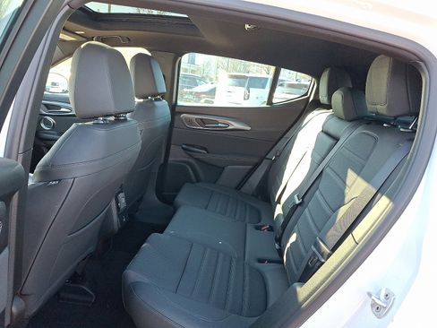 New 2025 Alfa Romeo Tonale w/ Premium Package image 6