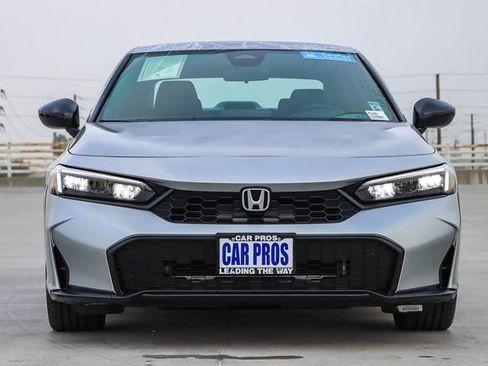 Used 2025 Honda Civic Sport image 4