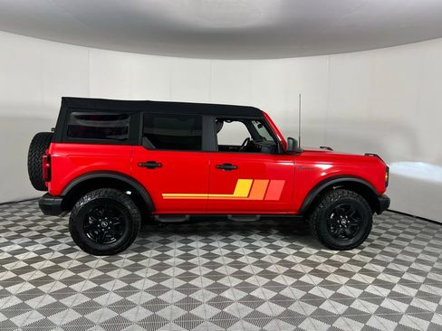 Used 2024 Ford Bronco Black Diamond image 8