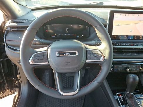 Used 2024 Jeep Compass Trailhawk w/ Trailhawk Elite Group image 19