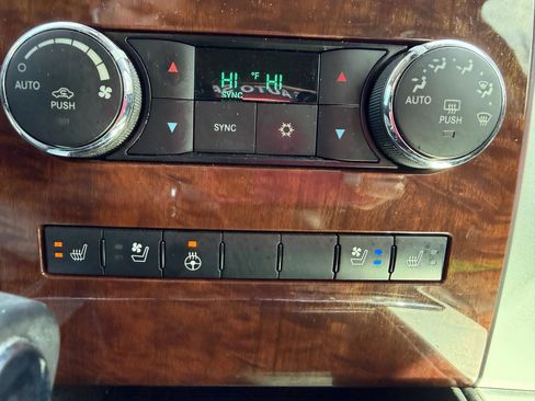 Used 2010 Dodge Ram 1500 Truck Laramie image 22