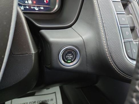 Used 2023 GMC Yukon SLT image 21