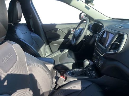 Used 2022 Jeep Cherokee Latitude Lux w/ Sun & Sound Group image 17