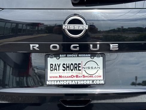 Certified 2024 Nissan Rogue S FWD image 30
