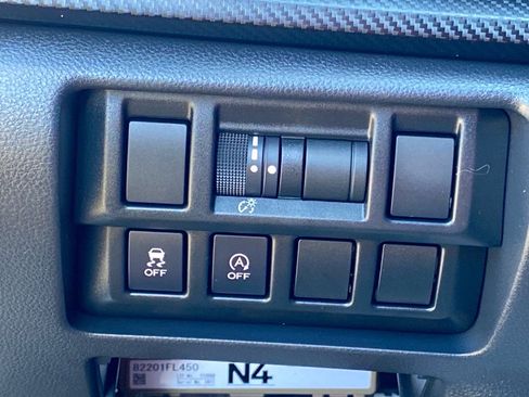 Used 2022 Subaru Crosstrek 2.0i image 19