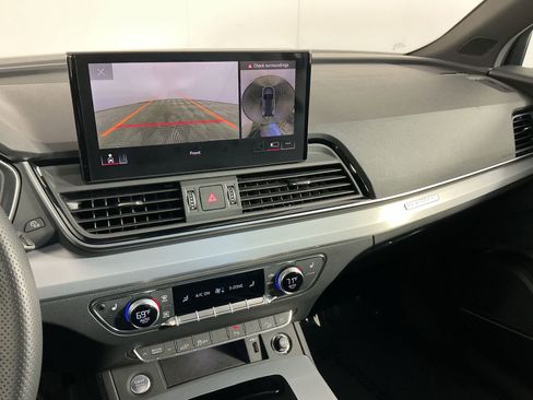 Used 2024 Audi Q5 e Premium Plus w/ Premium Plus Package image 13