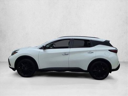 Certified 2024 Nissan Murano SV w/ SV Midnight Edition Package FWD image 9