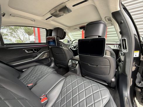Used 2021 Mercedes-Benz S 580 4MATIC Sedan w/ Warmth & Comfort Package image 38