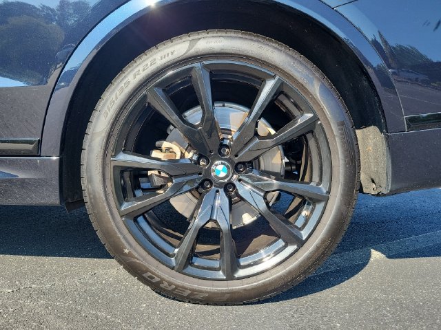 Used 2023 BMW X7 xDrive40i w/ M Sport Package AWD/4WD image 7