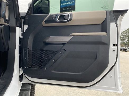 Used 2022 Ford Bronco Wildtrak image 29