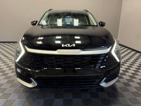 Used 2025 Kia Sportage EX w/ Premium Package AWD/4WD image 4