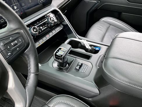 Used 2023 GMC Sierra 1500 Denali w/ Technology Package image 16