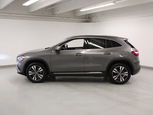 Certified 2025 Mercedes-Benz GLA 250 GLA 250 image 7