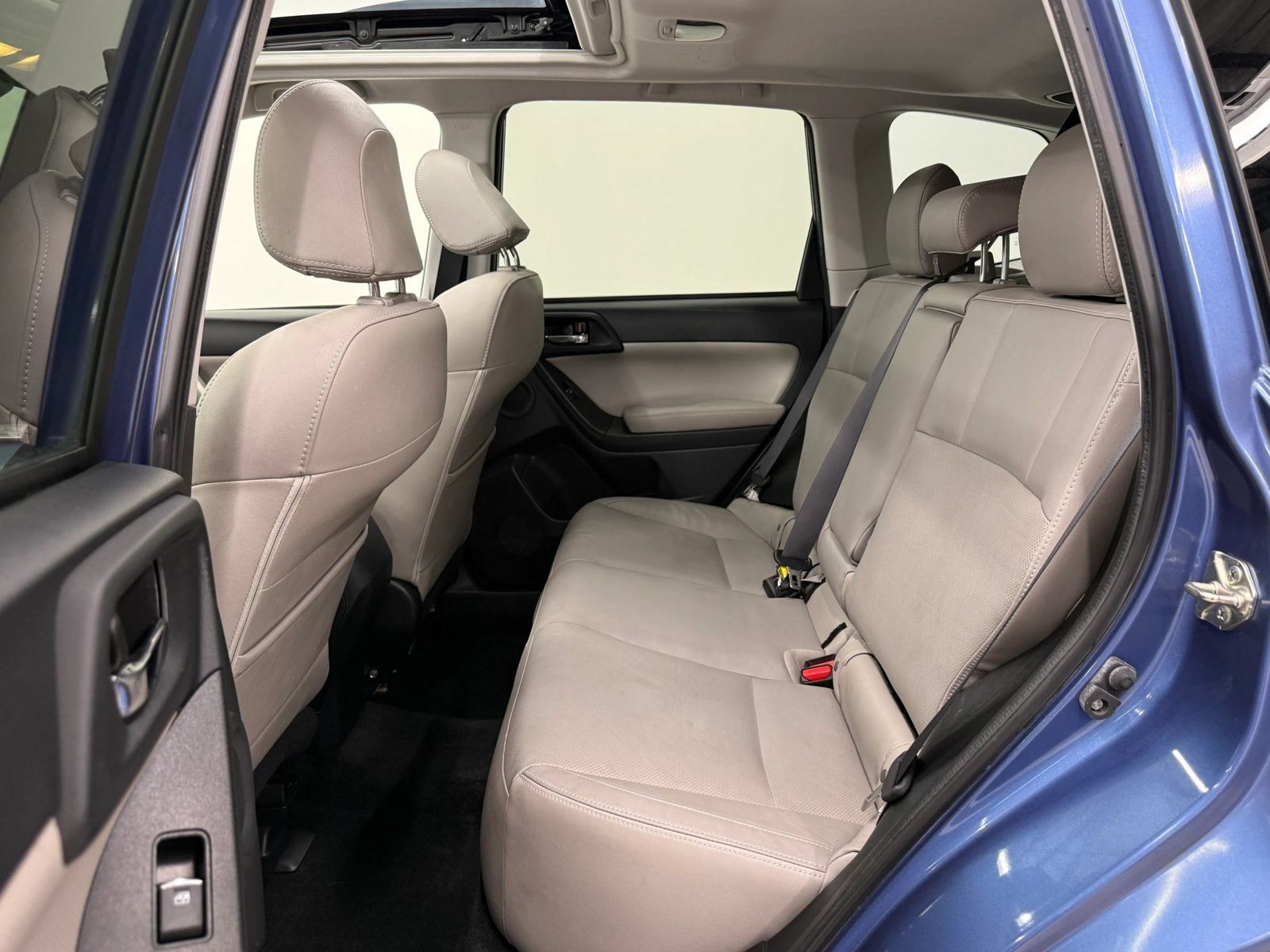 Used 2017 Subaru Forester 2.5i Limited AWD/4WD image 19