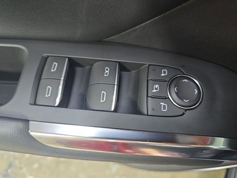 Used 2024 Chevrolet Traverse RS w/ LPO, Floor Liner Package image 32