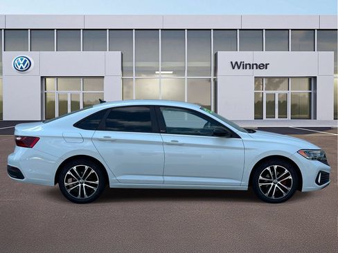 Used 2023 Volkswagen Jetta Sport FWD image 6