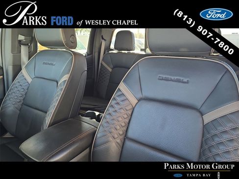 Used 2023 GMC Canyon Denali image 19