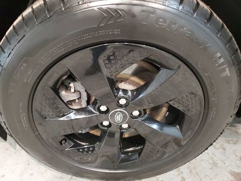 Used 2021 Land Rover Discovery Sport S image 29