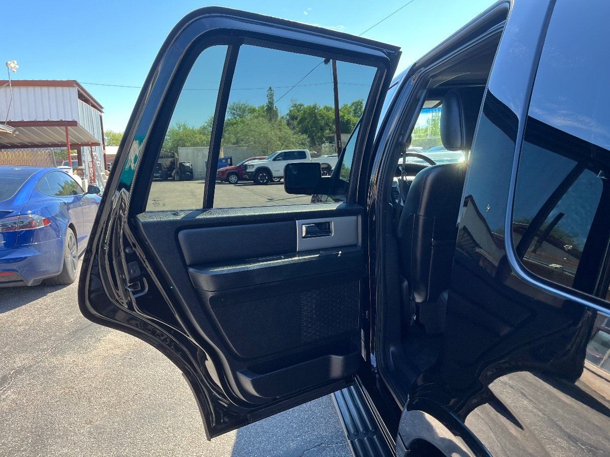 Used 2016 Ford Expedition Limited RWD image 32