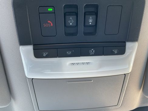 Used 2023 Nissan Pathfinder SL w/ SL Premium Package image 30