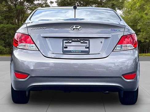 Used 2013 Hyundai Accent GLS w/ Premium Pkg FWD image 4