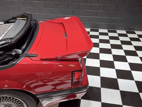 Used 1988 Ford Mustang LX RWD image 21