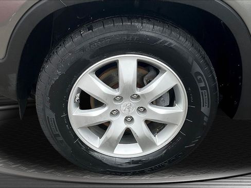 Used 2011 Kia Sorento 2WD w/ Convenience Pkg image 31