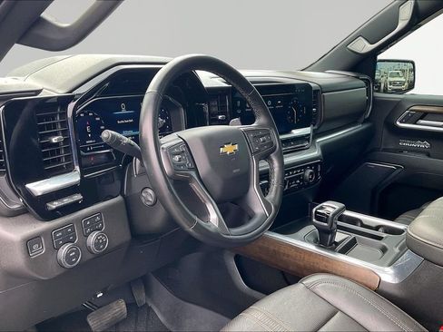 Used 2023 Chevrolet Silverado 1500 High Country w/ High Country Premium Package AWD/4WD image 21