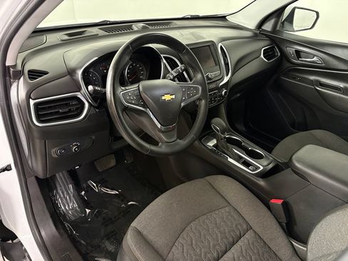 Used 2024 Chevrolet Equinox LT FWD image 17