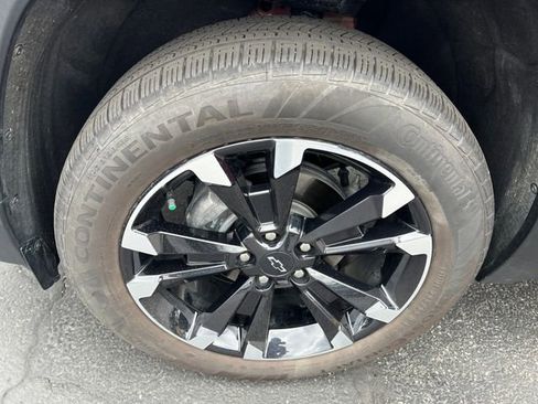 Certified 2025 Chevrolet Equinox RS w/ Safety and Technology Package FWD image 23