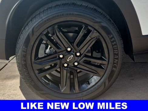 Used 2025 Chevrolet Trax ACTIV w/ Driver Confidence Package image 37