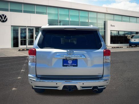 Used 2011 Toyota 4Runner SR5 w/ Premium Pkg w/Leather AWD/4WD image 6