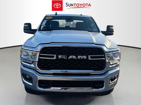 Used 2024 RAM 3500 Big Horn image 10