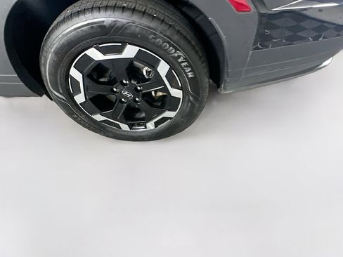 Used 2025 Hyundai Santa Fe SEL image 11