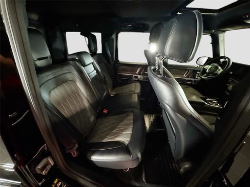 Used 2024 Mercedes-Benz G 550 image 12