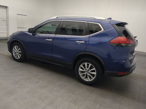 Used 2017 Nissan Rogue SV FWD image 3