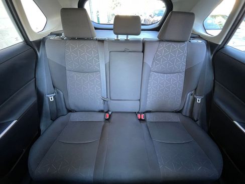 Used 2025 Toyota RAV4 XLE image 40