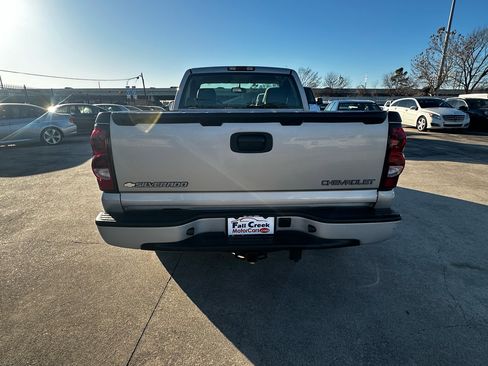Used 2006 Chevrolet Silverado 1500 W/T image 5