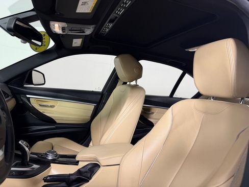 Used 2017 BMW 330i Sedan RWD image 12