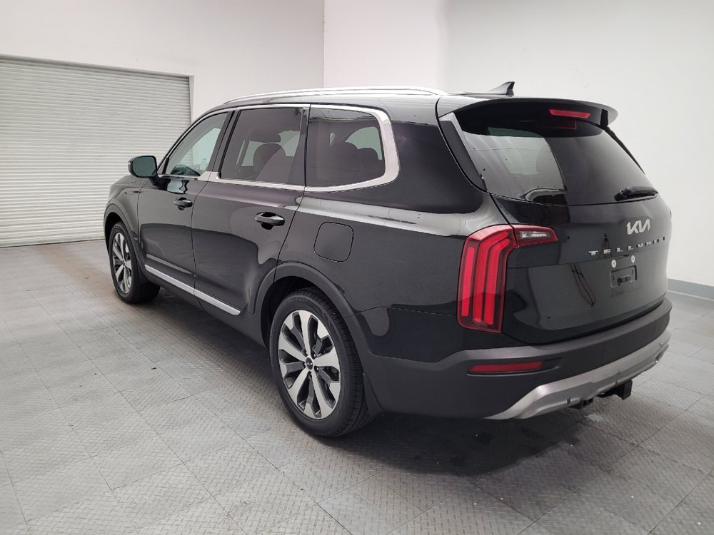 Used 2022 Kia Telluride EX w/ EX Premium Package FWD image 5