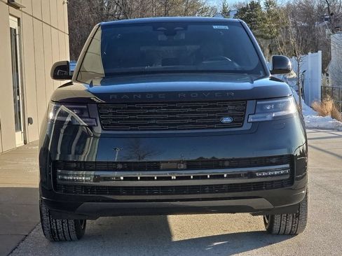 Used 2026 Land Rover Range Rover SE AWD/4WD image 2