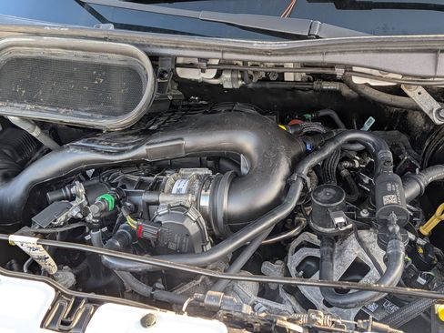 Used 2022 Ford Transit 350 XLT image 34