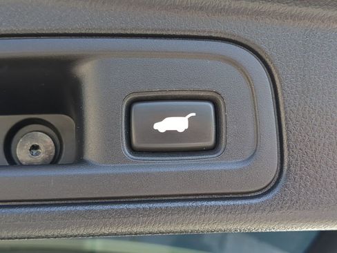 Used 2022 Honda Pilot Touring image 10