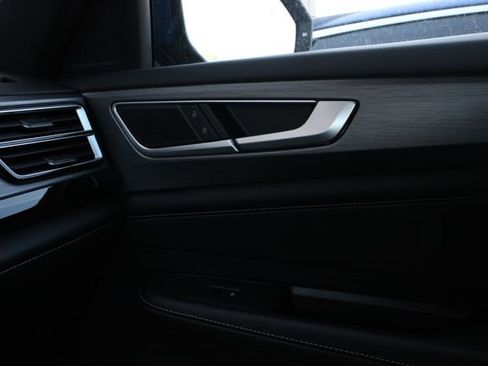 New 2026 Volkswagen Atlas Cross Sport SE AWD/4WD image 19