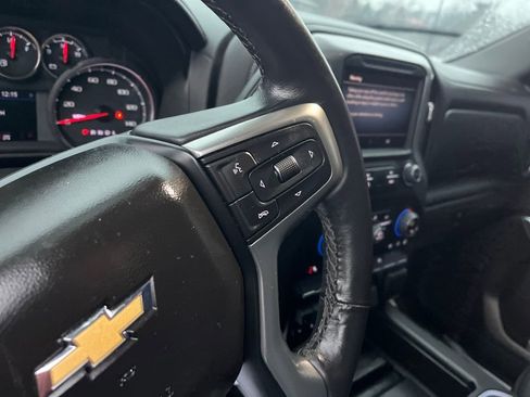 Used 2022 Chevrolet Silverado 3500 LTZ w/ LTZ Convenience Package image 12