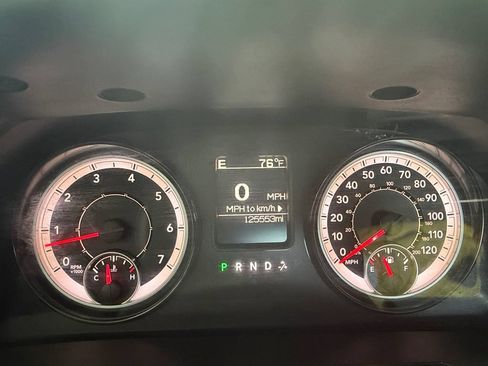 Used 2018 RAM 1500 Express w/ Express Value Package RWD image 14