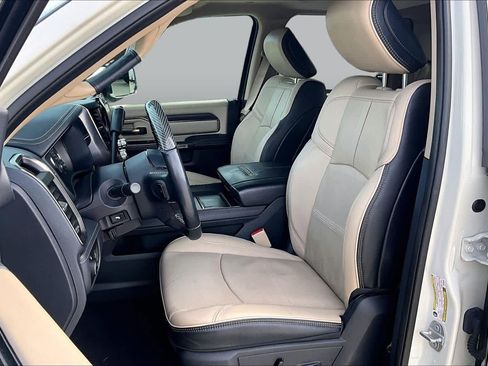 Used 2019 RAM 2500 Limited AWD/4WD image 8