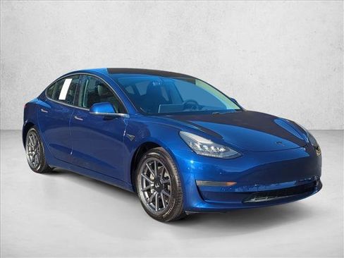 Used 2019 Tesla Model 3 Long Range image 3